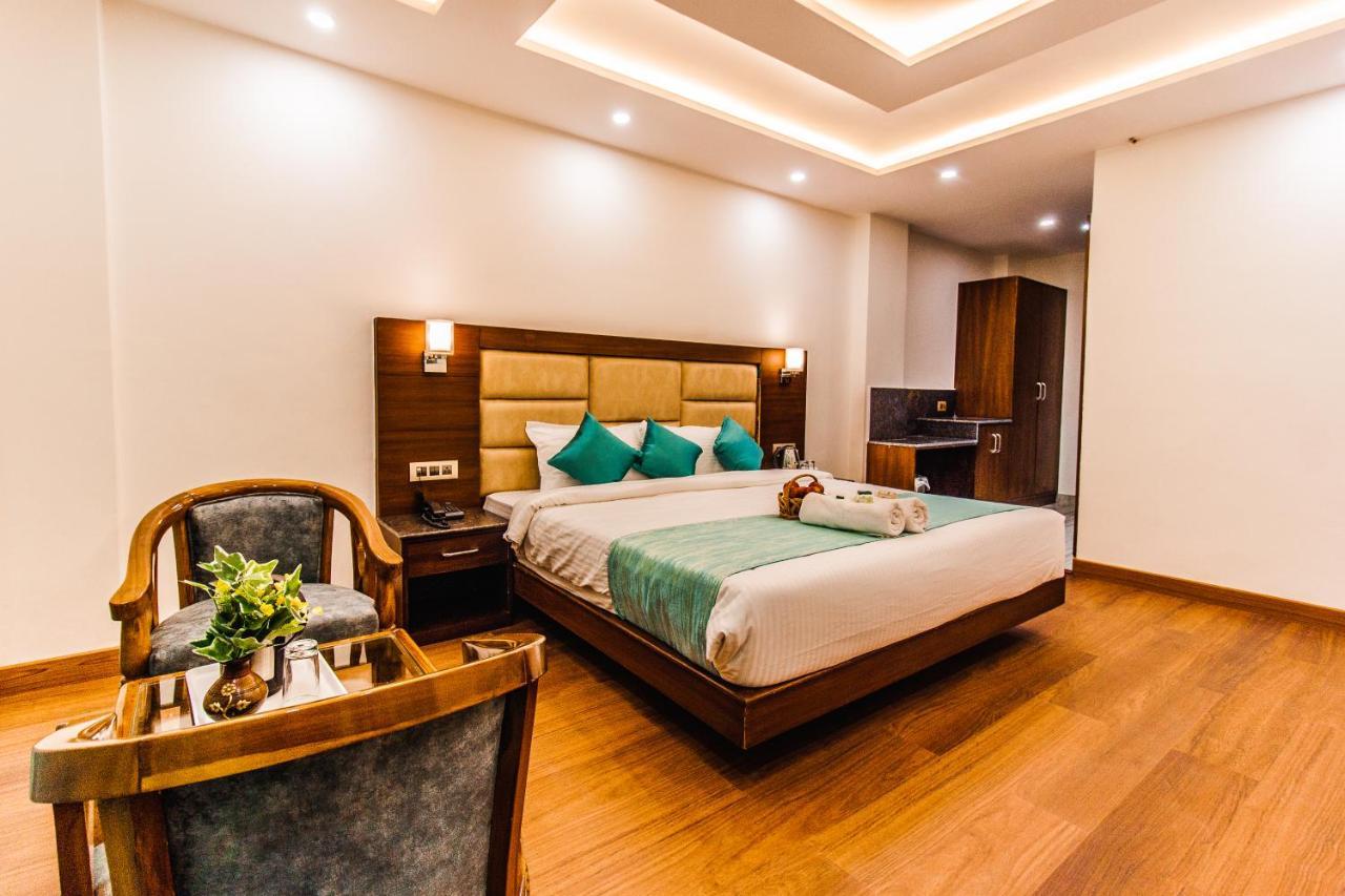 Misty Mountain Manali Hotel Exterior photo