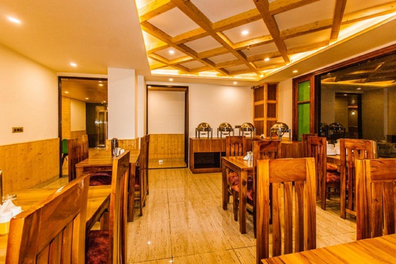 Misty Mountain Manali Hotel Exterior photo